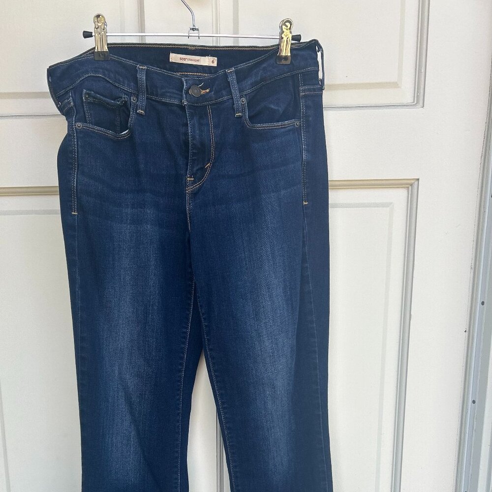 bootcut Levi jeans